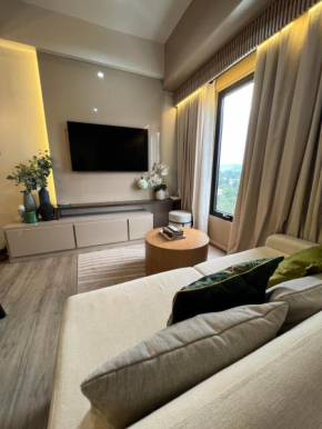 1 bedroom Condo near Cebu IT Park with balcony wifi netflix awesome view